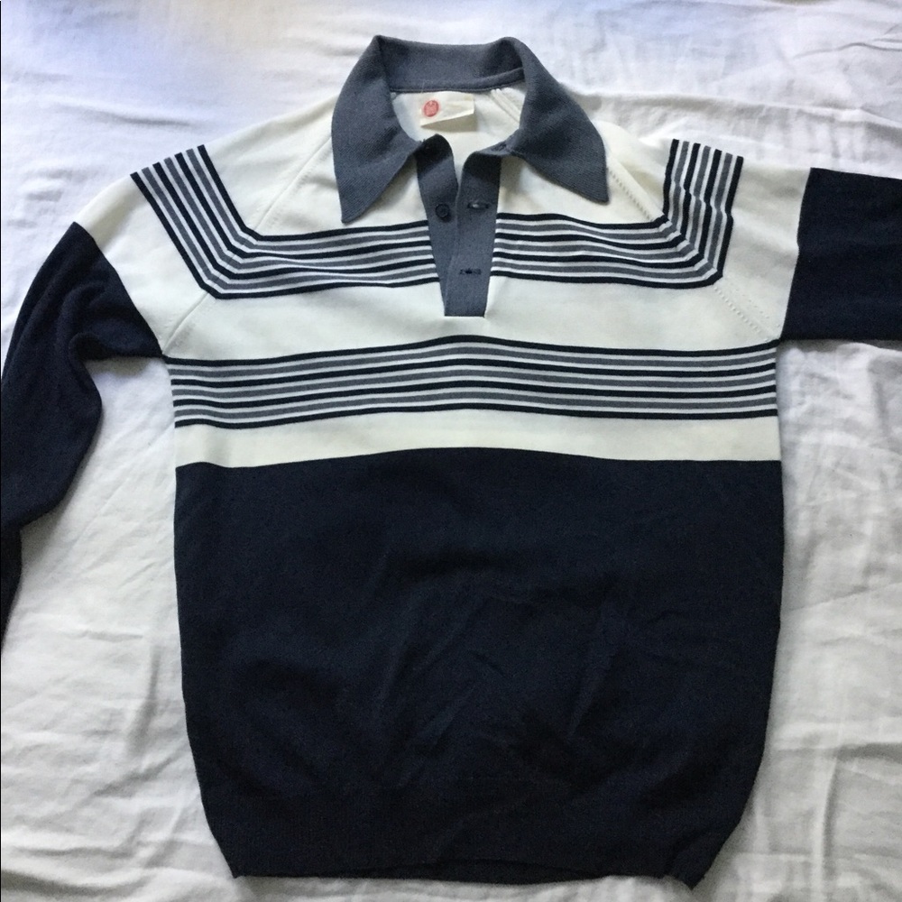 70's Vtg Sears long sleeve pull-over. Men’s medium